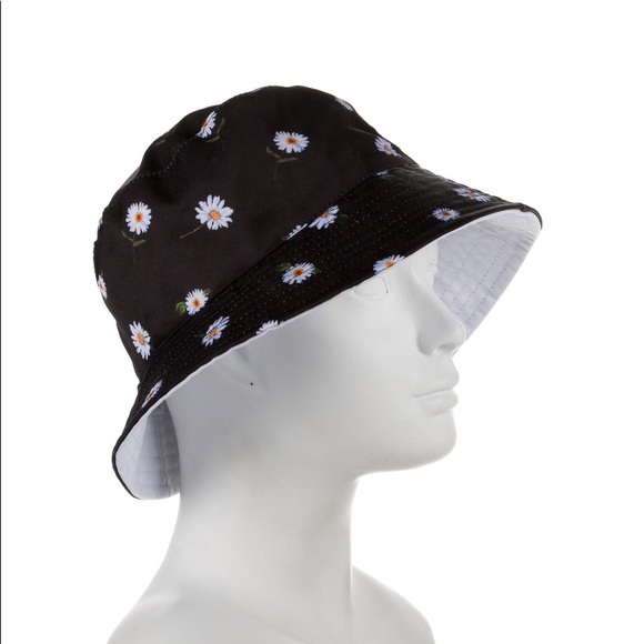 - Alice and Oliva Reversible bucket rain or shine hat new with tags - Picture 1 of 9